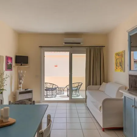 Apartment Fantastico Baia De Bahas Two Bedroom Sleeps Six No 1500