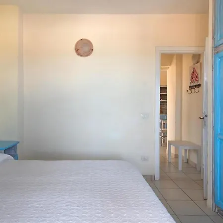 Apartment Fantastico Baia De Bahas Two Bedroom Sleeps Six No 1500 Marinella (Sardinia)