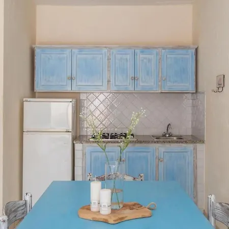 Fantastico Baia De Bahas Two Bedroom Sleeps Six No 1500 Marinella (Sardinia)