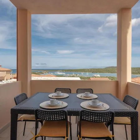Fantastico Baia De Bahas Two Bedroom Sleeps Six No 1500 Marinella (Sardinia)