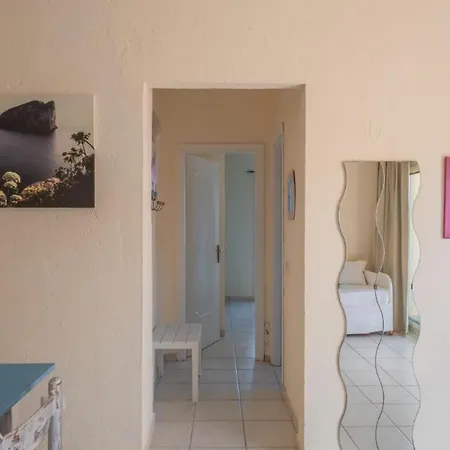 Apartment Fantastico Baia De Bahas Two Bedroom Sleeps Six No 1500 *