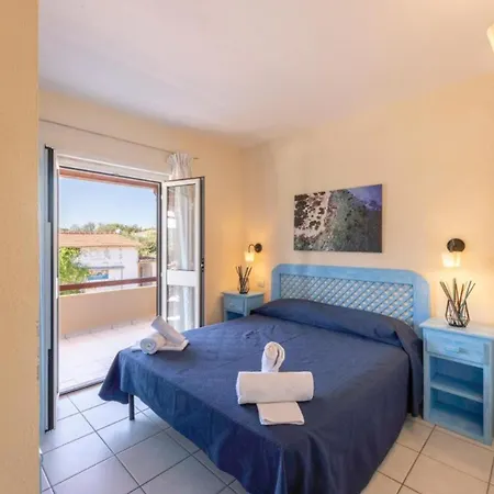 Apartment Fantastico Baia De Bahas Two Bedroom Sleeps Six No 1500 Marinella (Sardinia)