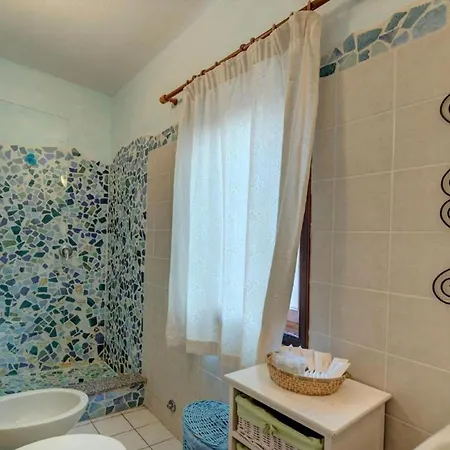 Fantastico Baia De Bahas Two Bedroom Sleeps Six No 1500 Apartment *
